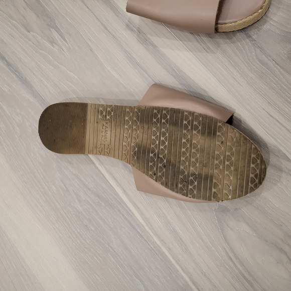 Kaanas leather slides - Picture 3 of 3